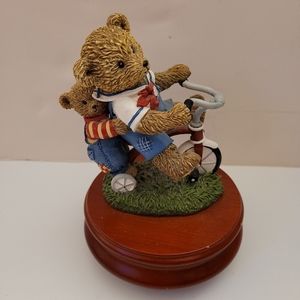 Symphony Music Figurine "Teddy Bear's Picnic "